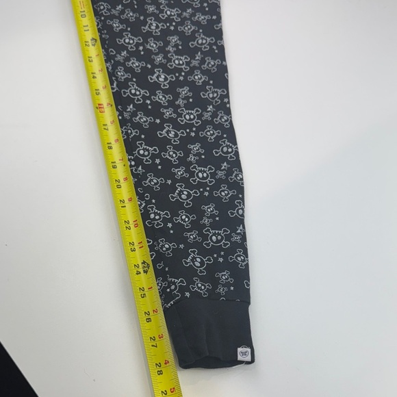 Honest Baby Clothing Company Unisex Black and White Skull Pajamas - Picture 11 of 14